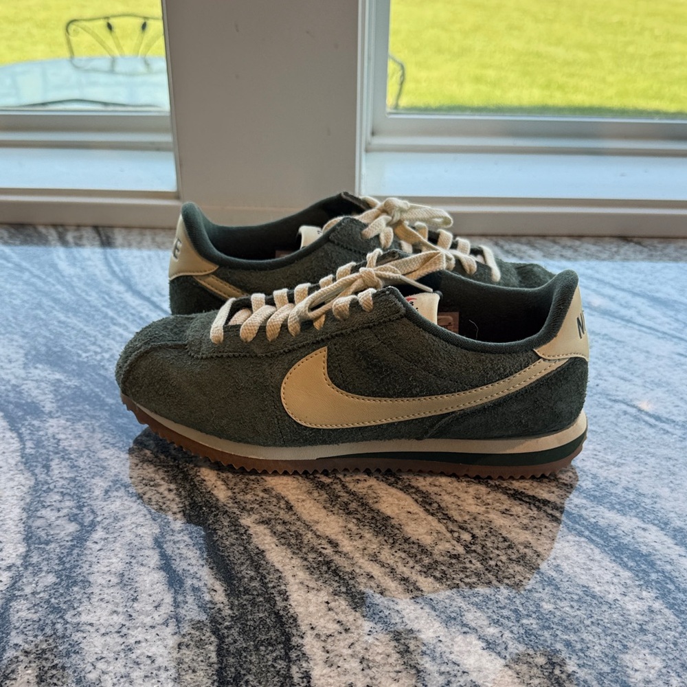 Nike Cortez Vintage Suede Green and Cream Sneakers - Picture 6 of 7